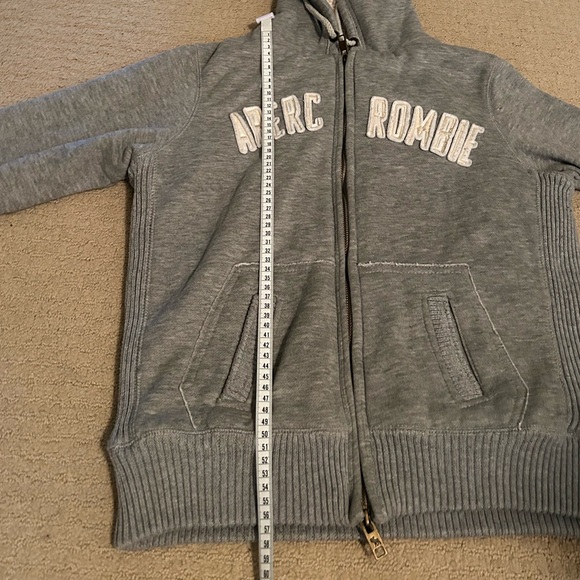 Abercrombie and fitch original grey fuzzy zip hoodie - Picture 7 of 8
